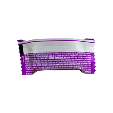 Bombón de chocolate relleno de crema de uva Bel (9 g / 0.32 oz) - Miniatura 5